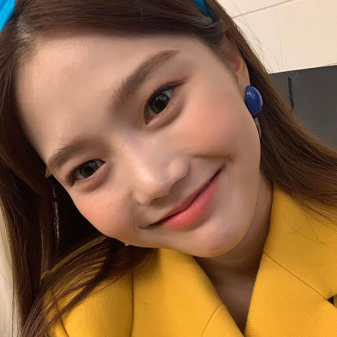 ヒョジョンさんのインスタグラム写真 - (ヒョジョンInstagram)「#marhenj 🌻」9月30日 13時47分 - candyz_hyojung