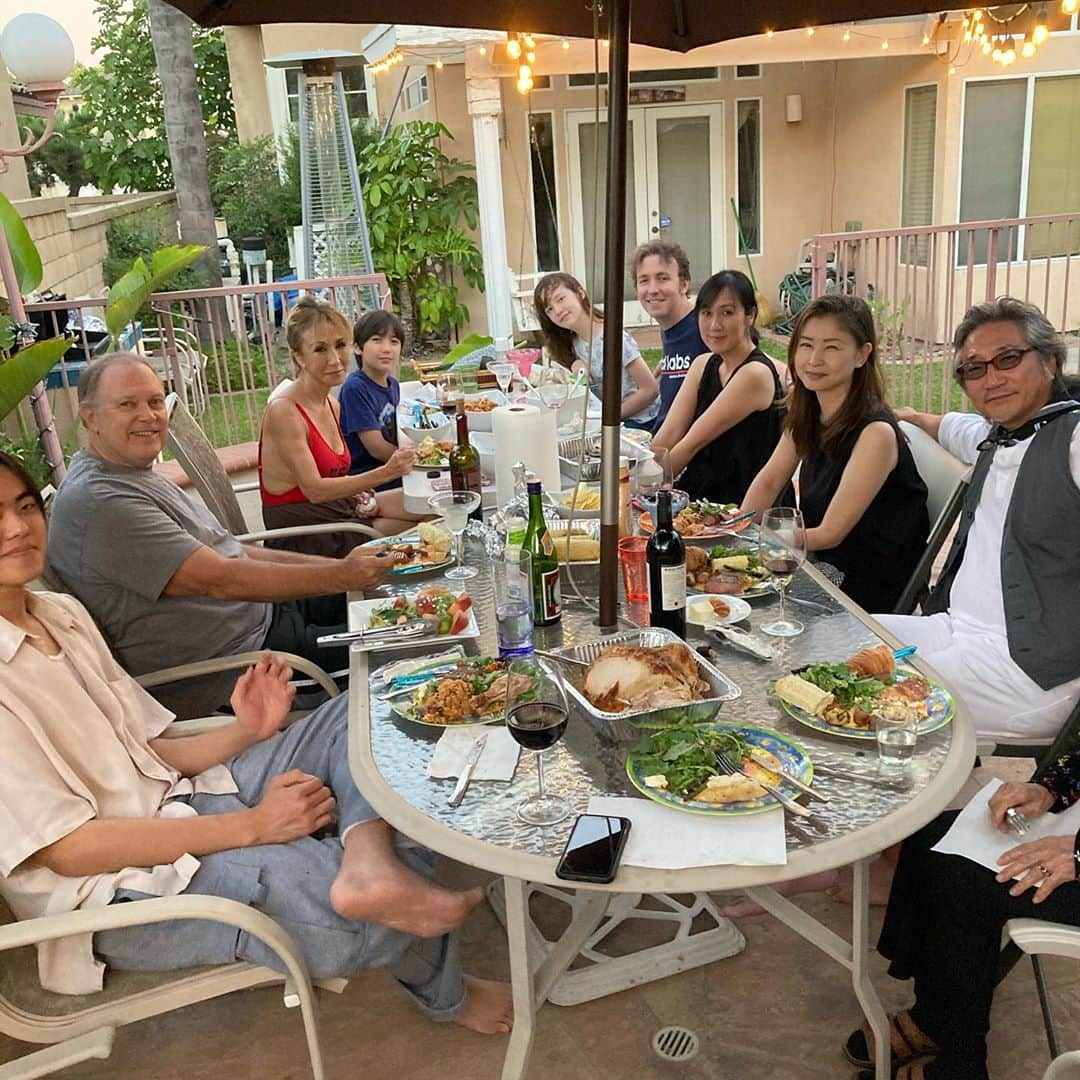 工藤村正さんのインスタグラム写真 - (工藤村正Instagram)「My family reunion party at my sister Ikumi & Drew’s house in LosAngeles. I left LA to travel to Europe & Japan finally back to LA almost 7 years 😅 but I have to go back Japan for my project new KUDO STUDIO renovation & start another important projects in Iga city Mie Prefecture in Japan. Only half month stayed in LA, but it was beautiful Ocean front Marina Del Rey, great refresh yet happy to see my Wild Sons 😊🤟😇❣️」9月30日 13時42分 - muramasakudo