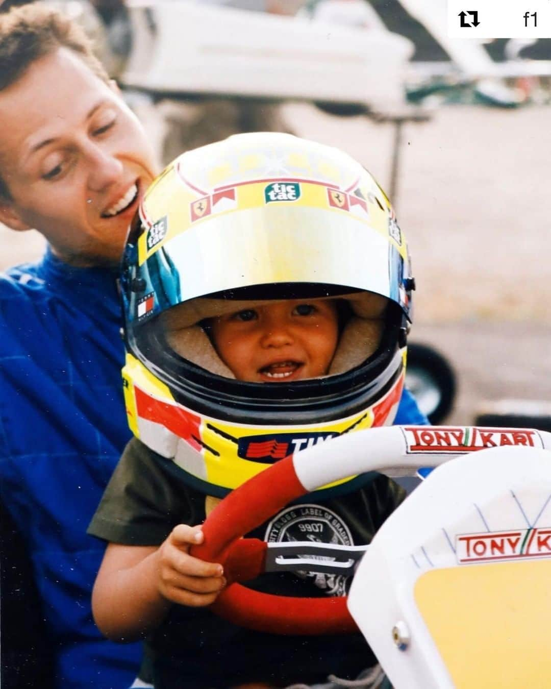 ミハエル・シューマッハさんのインスタグラム写真 - (ミハエル・シューマッハInstagram)「#Repost @f1 with @get_repost ・・・ Chasing the dream like Dad all those years ago 😀  . Next month in Germany, Mick Schumacher will bring the family name back to an F1 race weekend when he takes part in FP1 for @alfaromeoracingorlen at the Nurburgring 🙌🇩🇪 . #F1 #Formula1 @keepfighting #Schumacher @mickschumacher」9月30日 6時12分 - michaelschumacher