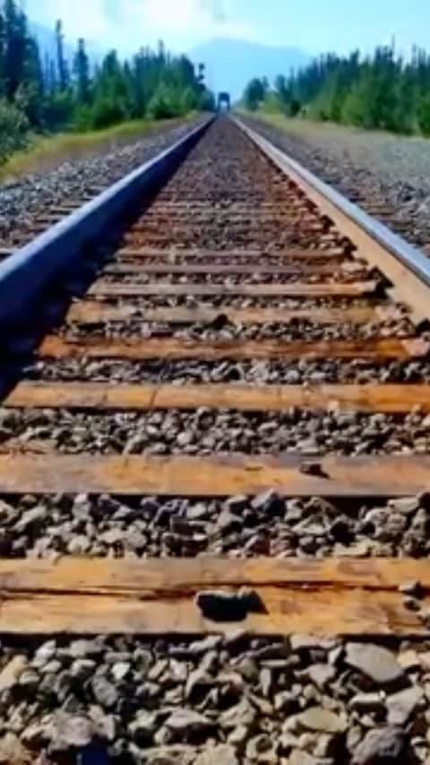 タイラー・ポジーのインスタグラム：「Four good fer nuthin gun slingers try their shot at robbing a train. Don’t turn out the way they hoped」