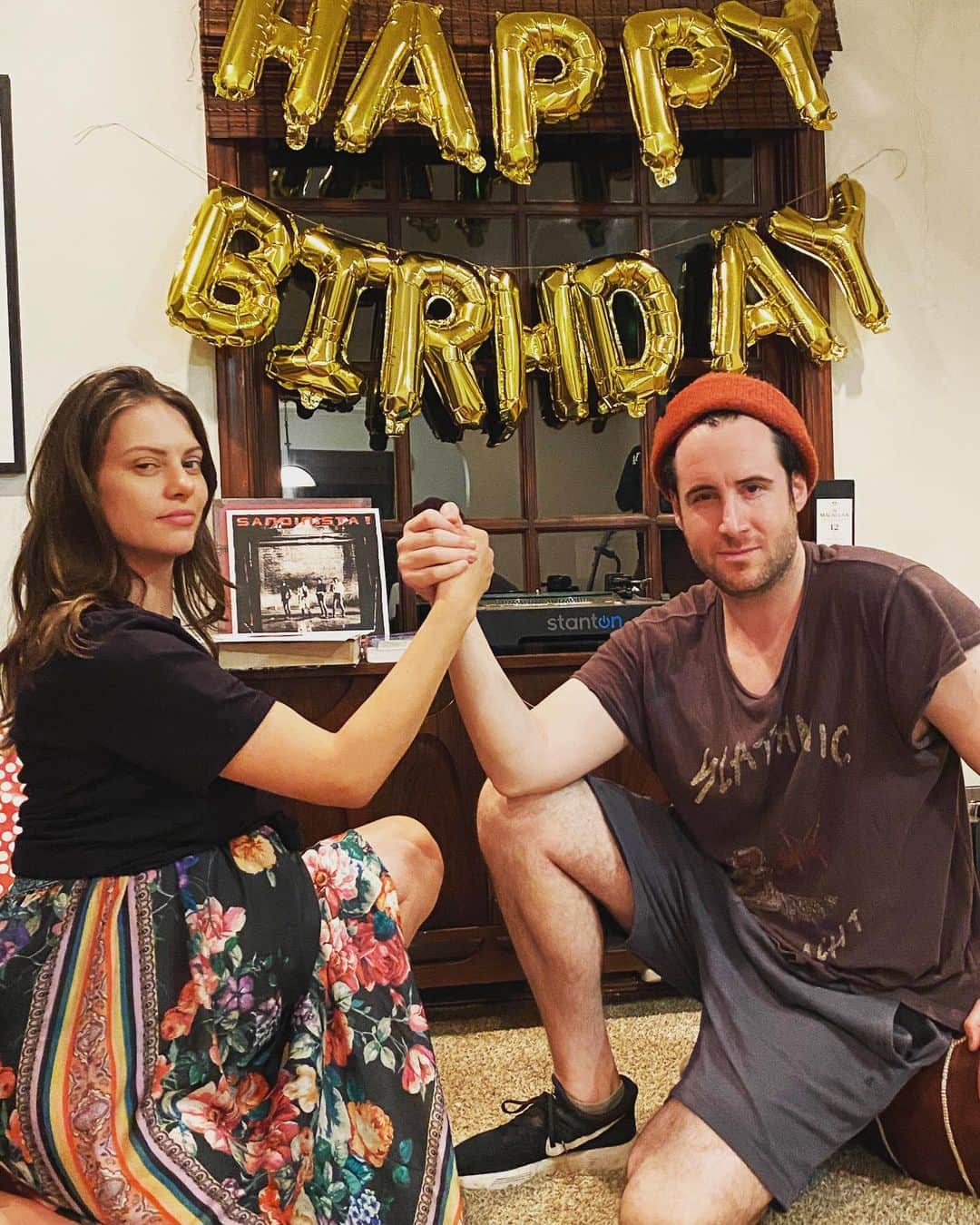 ジュリア・ボスのインスタグラム：「When the cool dude birthday boy and the cool dude birthday pose are just so cool I bet you didn’t noticed birthday is missing the T. Happy birthday my love! Nothing makes me happier then to see you smile. I hope you feel loved and celebrated today and everyday ❤️ @dzonshine」