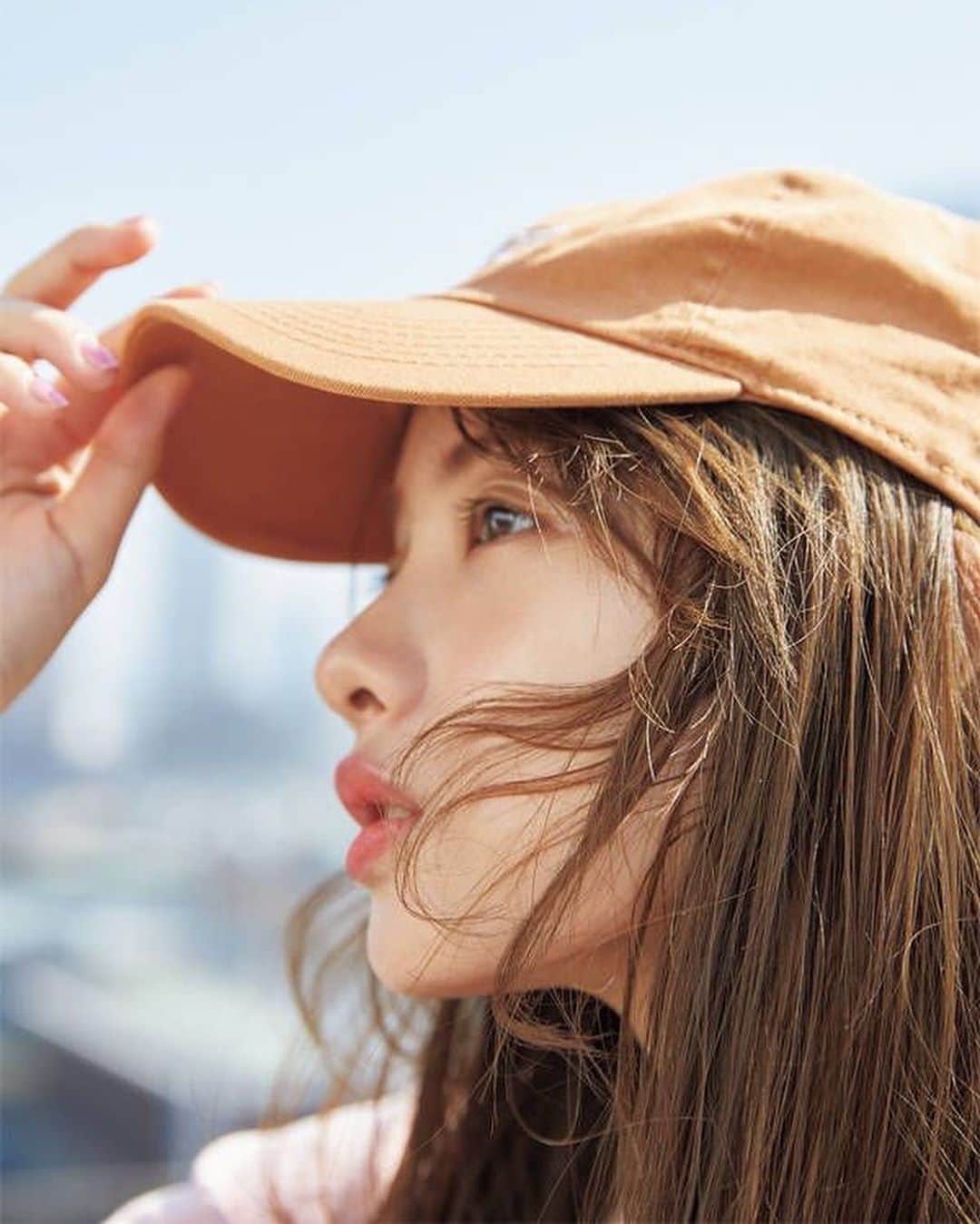 石原さとみ ファンアカウントさんのインスタグラム写真 石原さとみ ファンアカウントinstagram 可愛い最高 石原さとみ さん 雑誌 帽子 横顔 可愛い 笑顔 9月30日 7時39分 Ishihara Satomi719