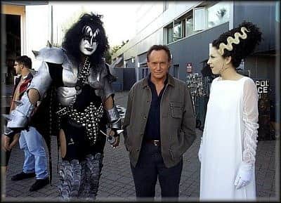 KISSさんのインスタグラム写真 - (KISSInstagram)「#KISSTORY September 29, 1998 - #KISS filmed scenes for the band's appearance on @foxtv  Millenium series. Band members also made cameos as characters in the episode entitled "...Thirteen Years Later."」9月30日 7時50分 - kissonline