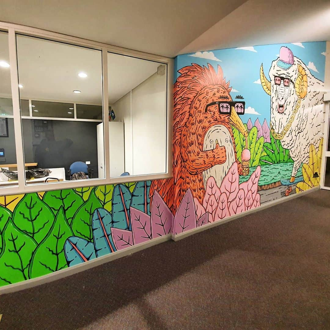 MULGAさんのインスタグラム写真 - (MULGAInstagram)「Sweet as to add some colours and characters to the walls and doors of The Crescent School in Goulburn.⁣ ⁣ #mulgatheartist #bigmerino #goulburn #schoolmural」9月30日 8時34分 - mulgatheartist