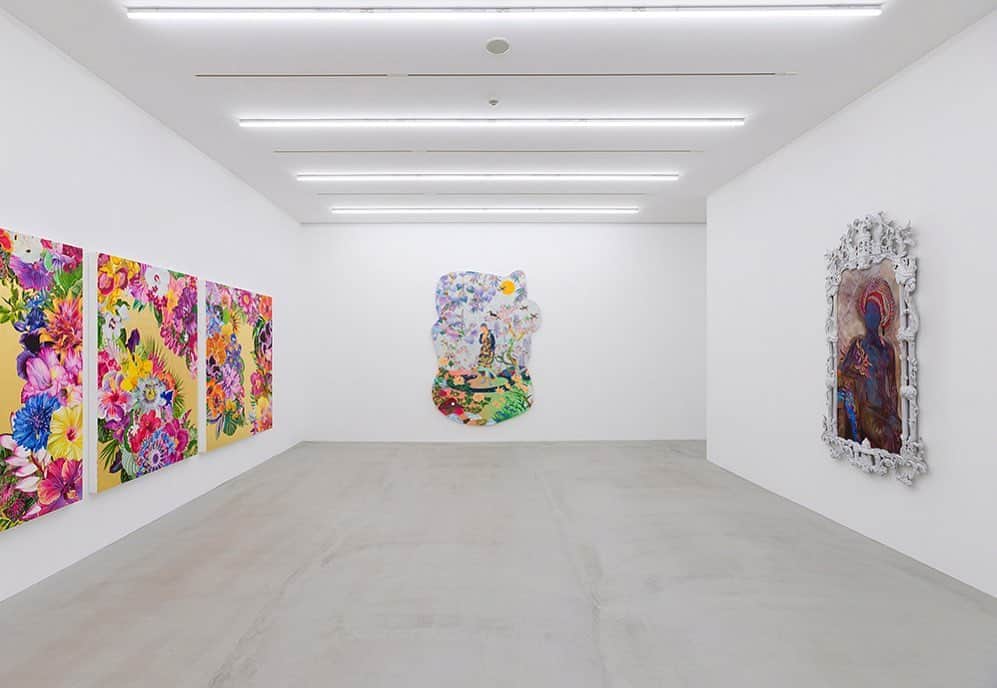 松山智一のインスタグラム：「Circa 2019  @kotaro_nukaga gallery with @fireleibaez @carlosrolon #Tokyo #FixedContained」
