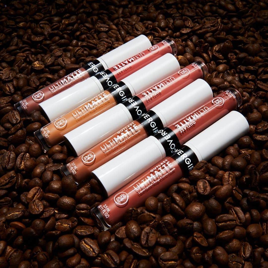 COVERGIRLさんのインスタグラム写真 - (COVERGIRLInstagram)「Sip on all the coffee you want without worrying about your lipstick moving thanks to Outlast UltiMatte Liquid Lipstick! ☕ Tap to shop at @walmart. #EasyBreezyBeautiful #COVERGIRLCrueltyFree #CrueltyFree」9月30日 10時00分 - covergirl