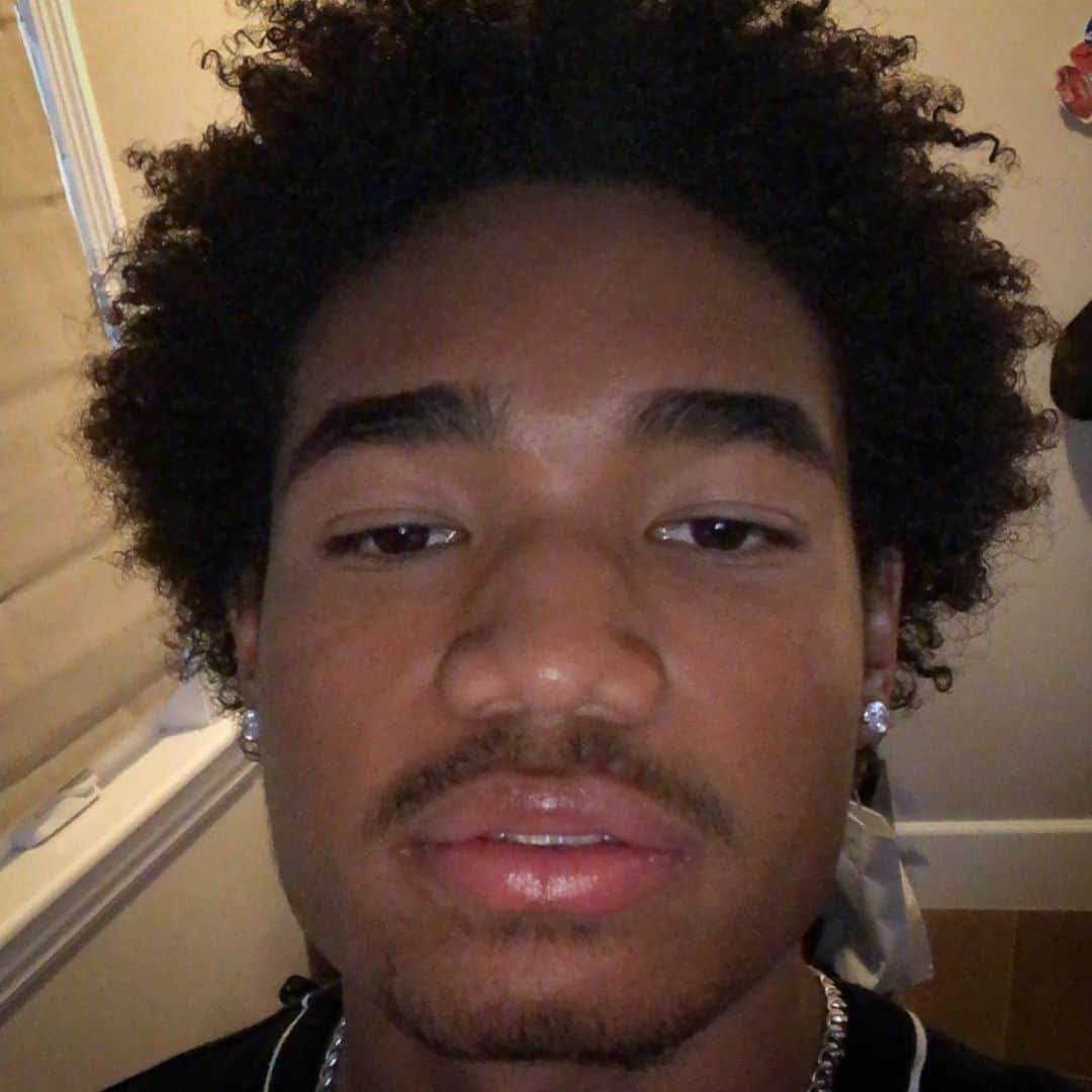 マーロン・ウェイアンズさんのインスタグラム写真 - (マーロン・ウェイアンズInstagram)「So my son @shawnwayansss wanted me to replace the last pic with this one... i said nah fuck it i like them both」9月30日 10時05分 - marlonwayans