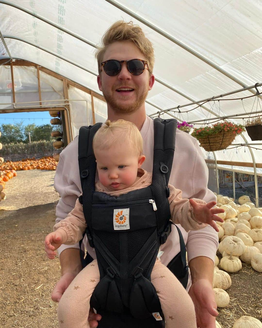 Aspyn Ovard Ferrisさんのインスタグラム写真 - (Aspyn Ovard FerrisInstagram)「Went to the pumpkin patch this afternoon 💕」9月30日 10時52分 - aspynovard