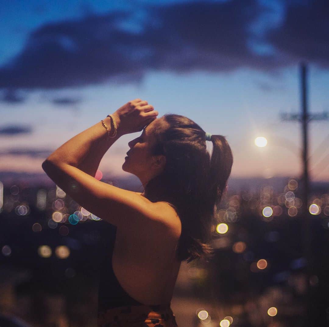 アリッサ ウーテンのインスタグラム：「Searching for some clarity ✨ PC @lovekimiko」