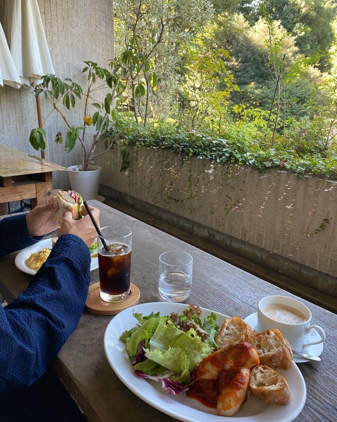 小水彩さんのインスタグラム写真 - (小水彩Instagram)「村上春樹の「世界の終りとハードボイルド・ワンダーランド」で、主人公が最後の晩餐として食べる朝食の再現や、シェイクスピアのスコーンを朝からいただいて大満足なのでした。 . . . #breakfast #morning #thismorning」9月30日 12時45分 - aya_iitoto