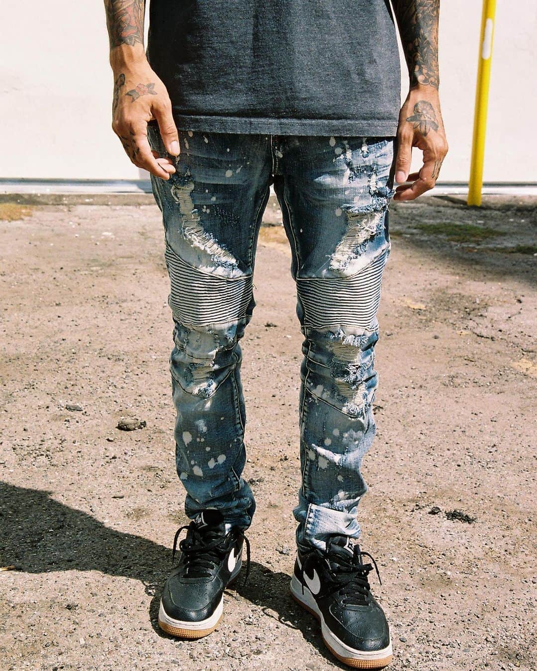 DOPEのインスタグラム：「Carson Denim restock‼️  Get them at dope.com」