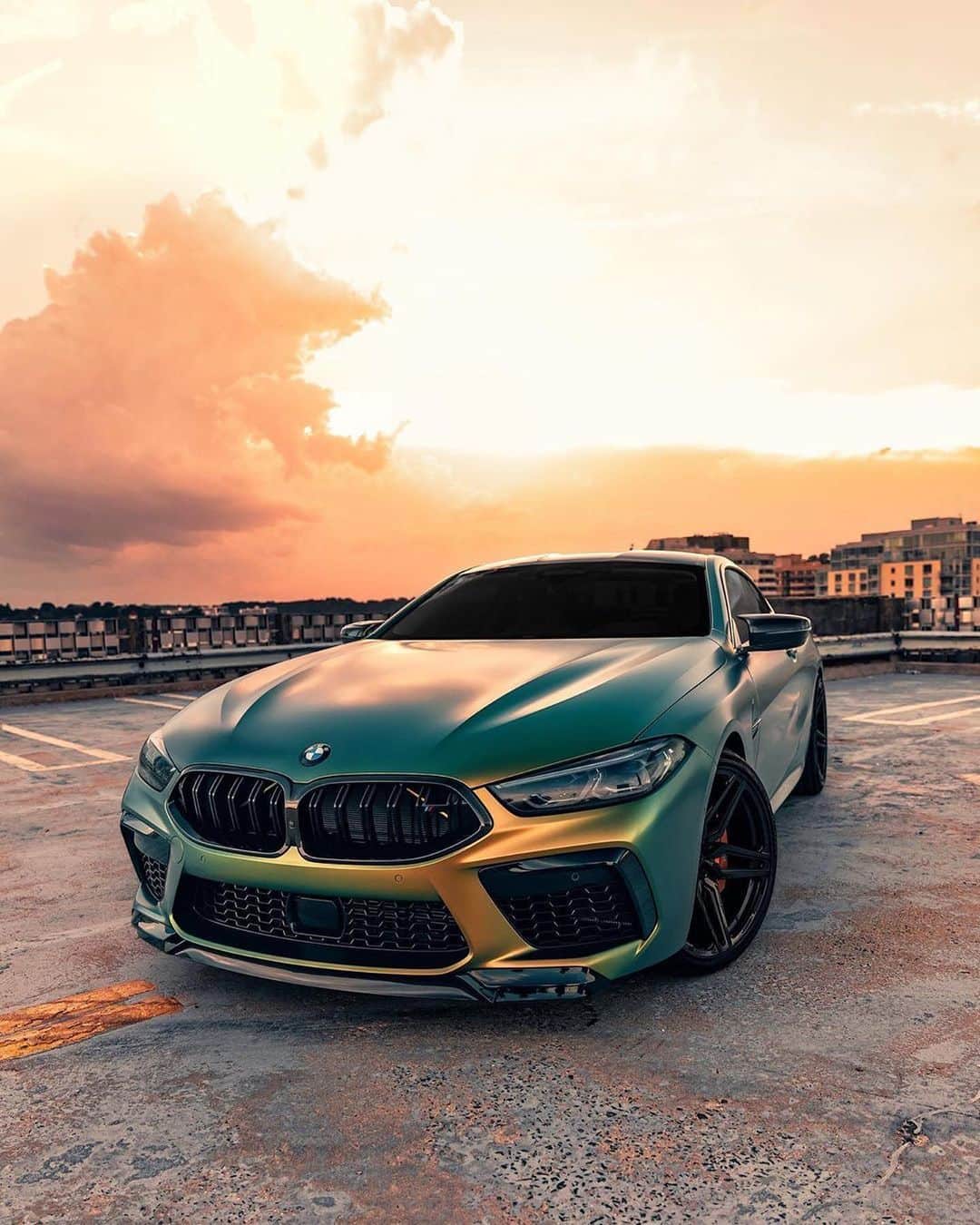 CARLiFESTYLEさんのインスタグラム写真 - (CARLiFESTYLEInstagram)「Thoughts on this BMW M8 Competition? Photo by @philsags #carlifestyle @grknation」9月30日 12時48分 - carlifestyle