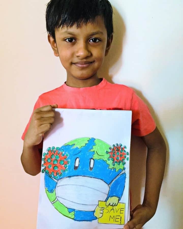 unicefさんのインスタグラム写真 - (unicefInstagram)「Beautiful drawings by children in Bangladesh.⁣⁣ ⁣⁣ What has been your outlet during COVID-19? ⁣ ⁣ 📸: @unicefbangladesh」9月30日 13時01分 - unicef