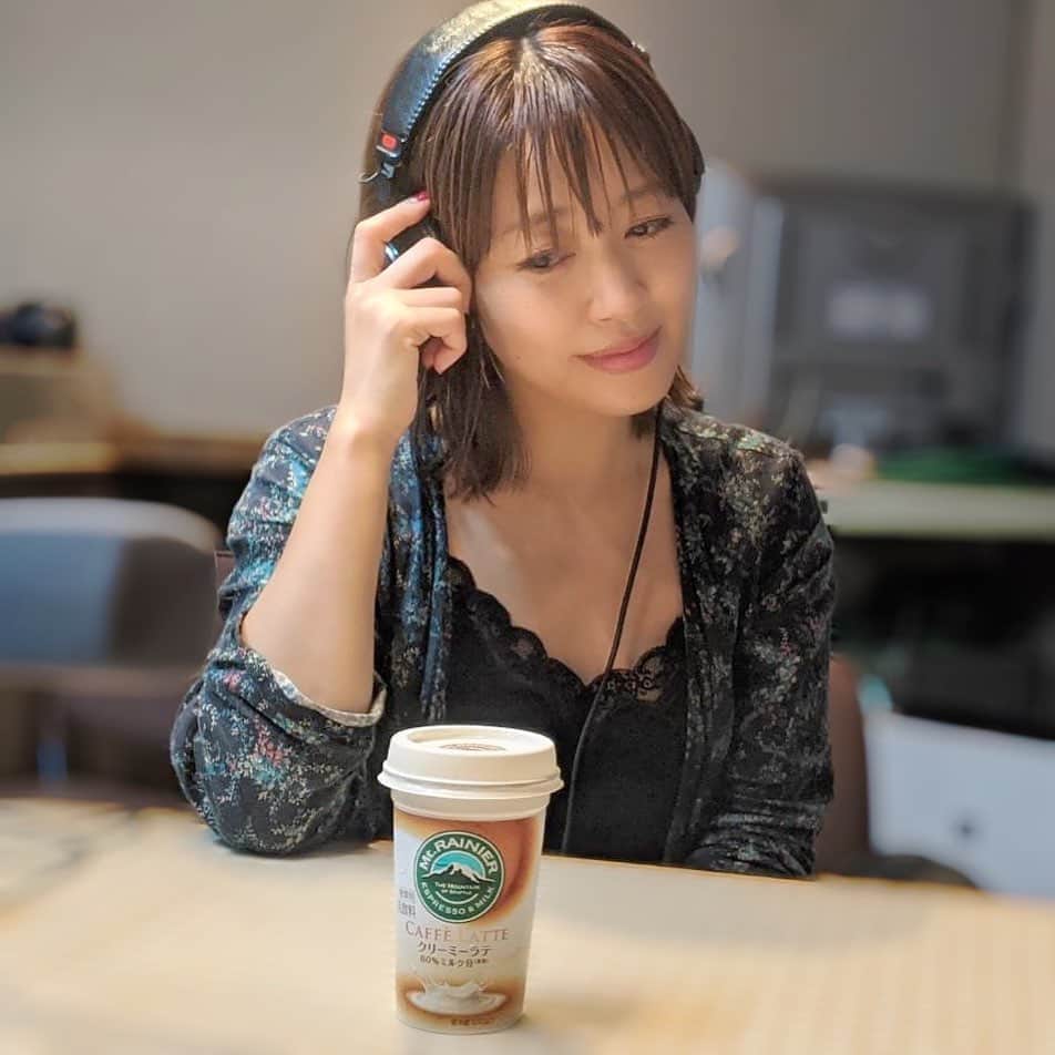 のインスタグラム：「ランチ後に飲んでいる人も 多いのでは？  #森永乳業 #マウントレーニア #クリーミーラテ 新商品 #ソイラテ 発売」