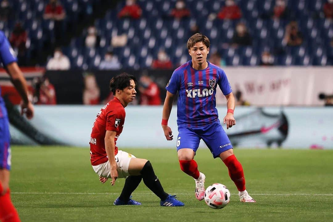 小川諒也さんのインスタグラム写真 - (小川諒也Instagram)「17年ぶりの勝利。最高。 #fctokyo #小川諒也」10月1日 0時13分 - ryoya_ogawa_6