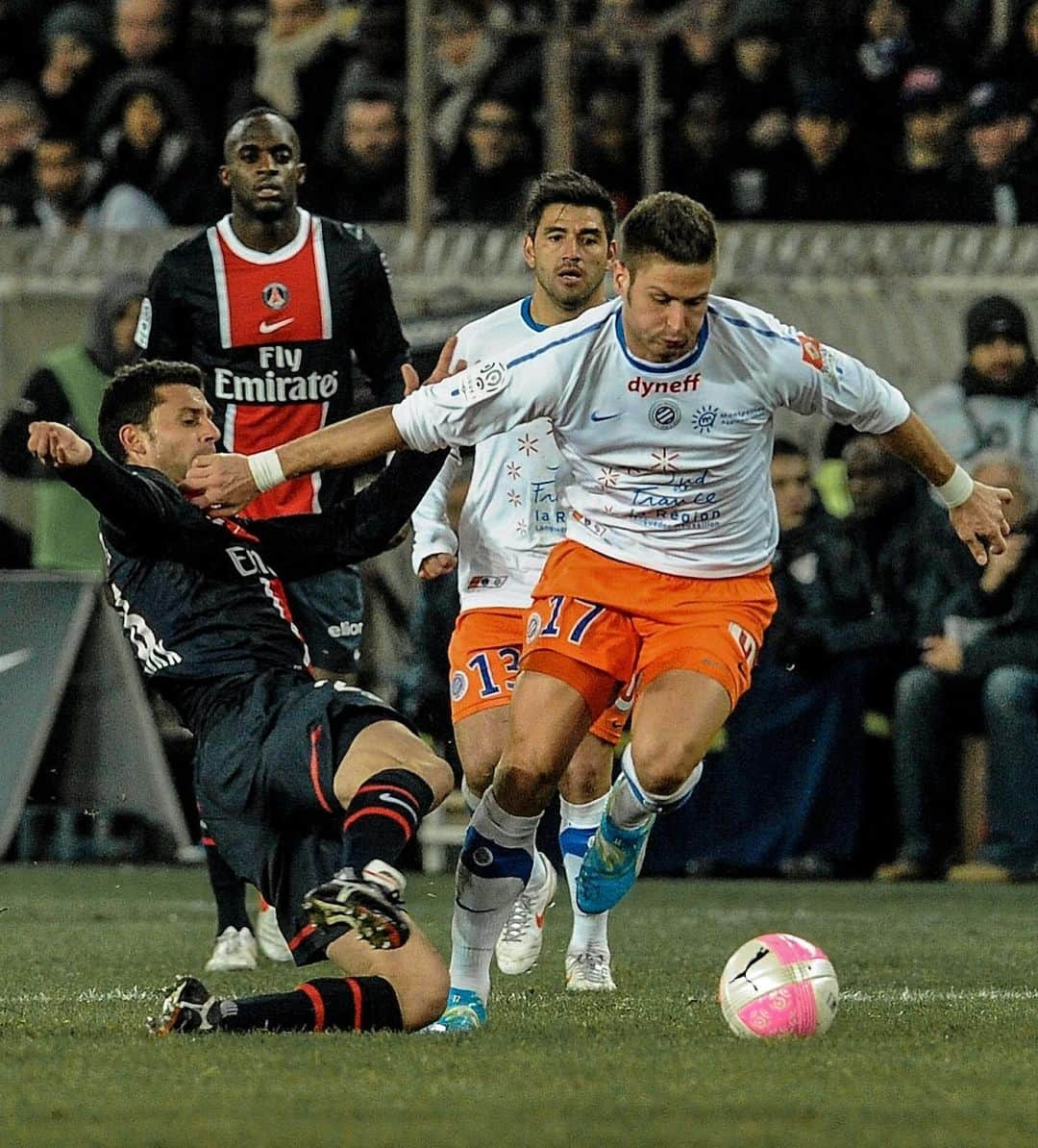 リーグ・アンさんのインスタグラム写真 - (リーグ・アンInstagram)「⚽️ Joyeux anniversaire à la #Ligue1Legends du @mhscofficiel Olivier Giroud 💫 ! L'actuel 3e meilleur buteur de l'@equipedefrance 🇫🇷 (40 buts) souffle aujourd'hui ses 34 bougies 🎂  Happy birthday to the former Montpellier striker Olivier Giroud, who turns 34 today! • • #Ligue1UberEats #OlivierGiroud #Giroud #MHSC #MontpellierHSC #Montpellier #France」9月30日 22時57分 - ligue1ubereats