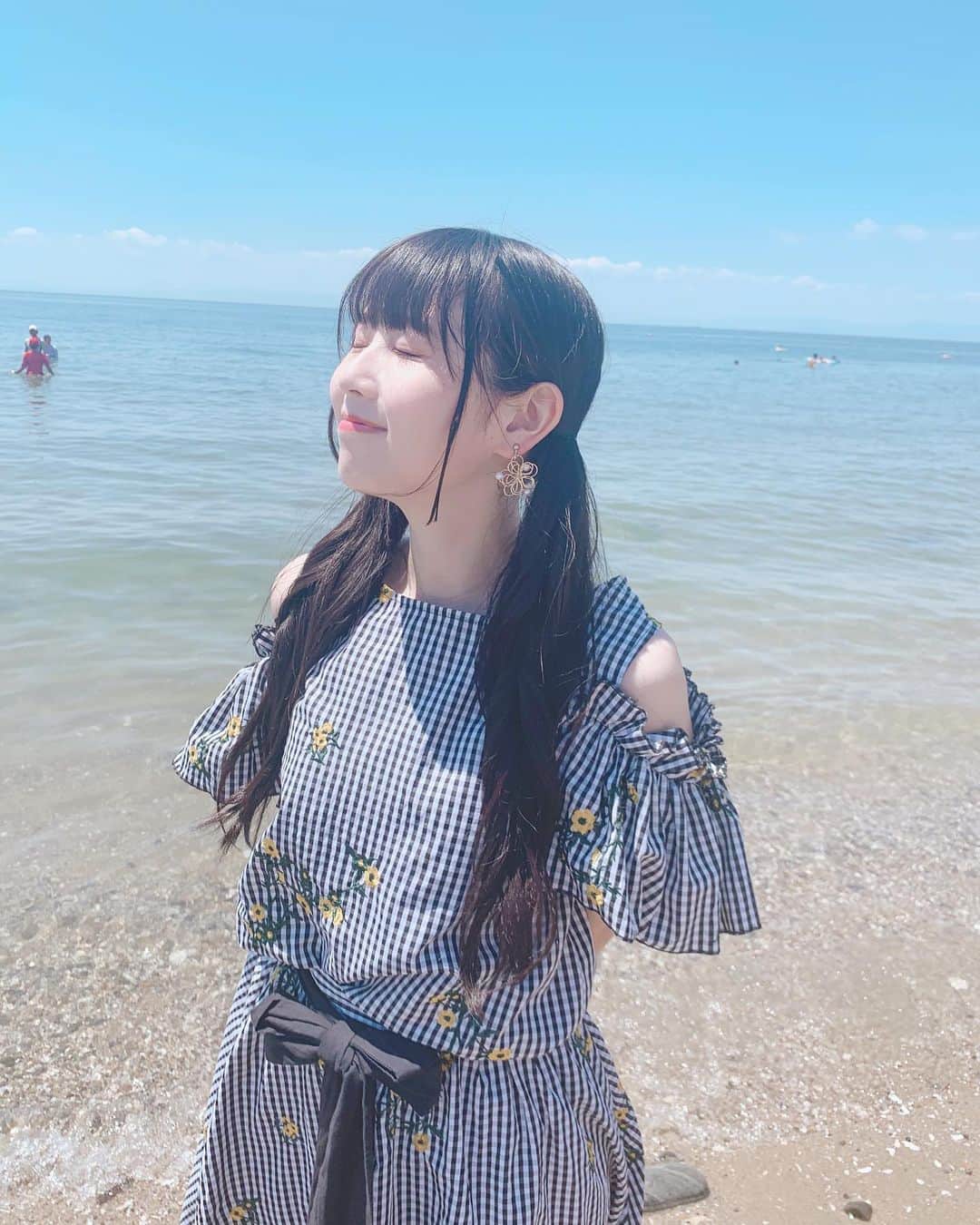 井上瑠夏のインスタグラム：「☁️👒☁️﻿ ﻿ あっという間の夏だった‪( ◜௰◝ ）‬﻿ ﻿ ﻿ ﻿ ﻿ ﻿ ﻿ #夏﻿ #海﻿ #思い出﻿ #美浜﻿ #9月﻿ #デートトパーズ　👀🤎👀」