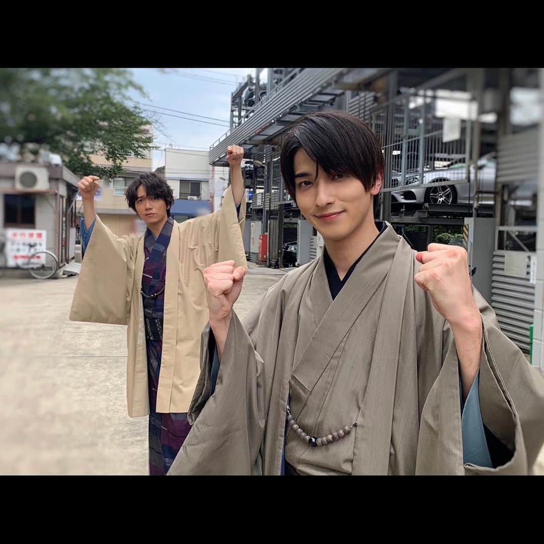 山崎育三郎さんのインスタグラム写真 - (山崎育三郎Instagram)「. 流星。  役に対して誠実で、礼儀正しくて、魅力的な俳優です。  今度ゆっくりご飯行こうね。  素晴らしかったよ。  #私たちはどうかしている #わたどう」9月30日 23時22分 - ikusaburo_yamazaki