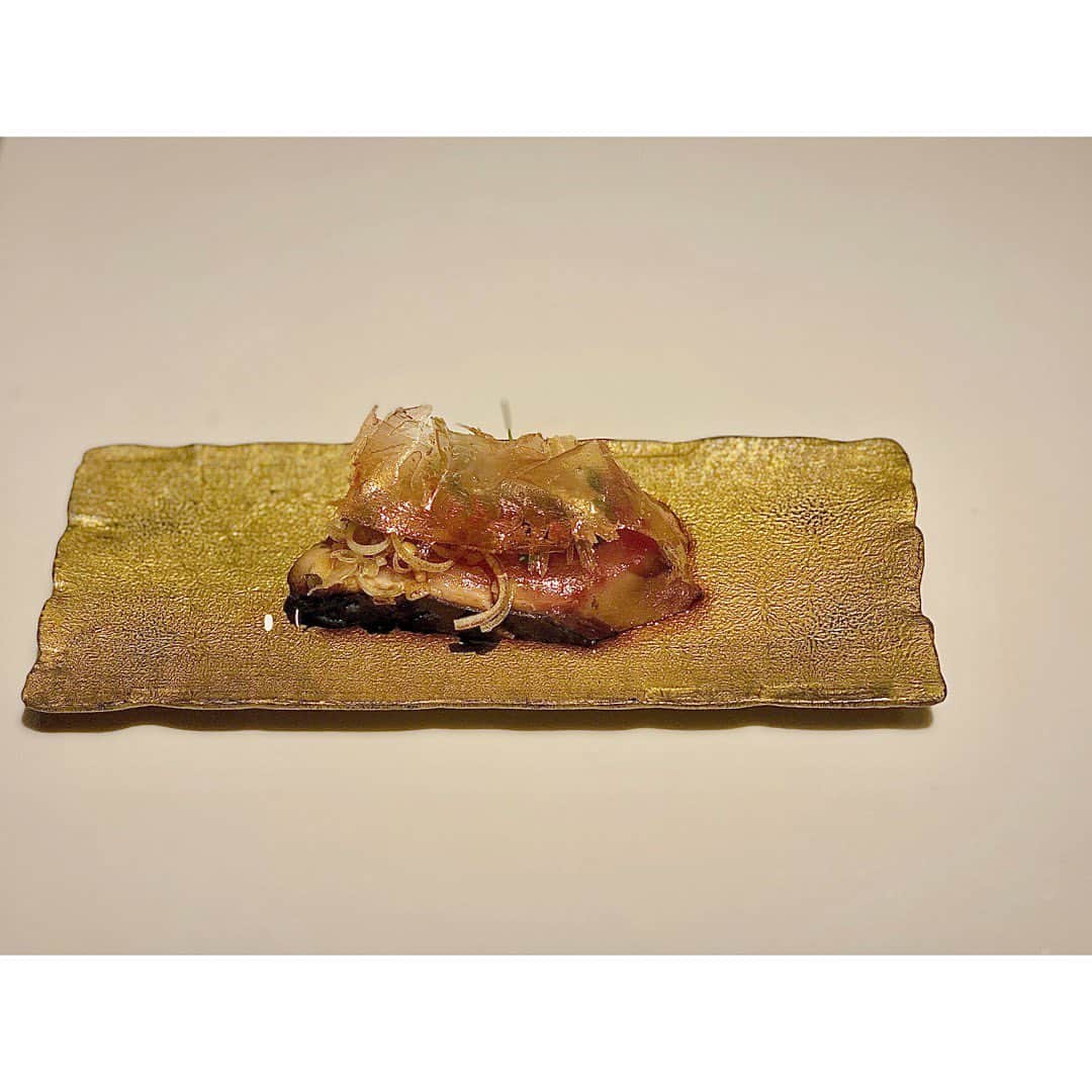 中田奈沙さんのインスタグラム写真 - (中田奈沙Instagram)「Kanazawa gourmet trip🤤 Day2 dinner① 金沢ラストディナーは東茶屋街に ひっそりと佇む《東山 和今》さんへ。 @es_miaaaao さまの行きつけ。  毎日毎食オススメが素晴らしすぎた。 素材が良いのも確かだし、 これとこれの組み合わせあるんだ？！ と初めての食べ方だったり。 五感全てがフル活動。  #奈沙ログ #奈沙ログin金沢 #奈沙旅in金沢  #dinner #gourmettrip #foodie #foodpic #foodporn #instafood #foodgasm #foodstagram #kanazawa #higashichayagai #washoku #japanesefood #dinner #金沢 #金沢グルメ #グルメ旅 #東茶屋街 #東山和今 #和食 #日本食 #飯テロ #激ウマ #感動 #食い倒れの旅 #女子旅 #石川」9月30日 23時16分 - nasa_nakada