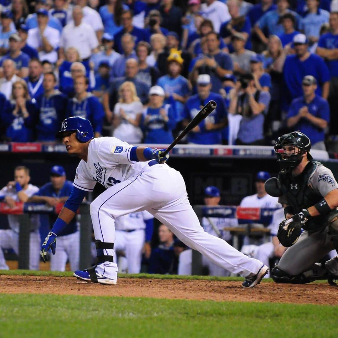 カンザスシティ・ロイヤルズさんのインスタグラム写真 - (カンザスシティ・ロイヤルズInstagram)「OTD in 2014, Salvy sent us to the ALDS.」9月30日 23時24分 - kcroyals