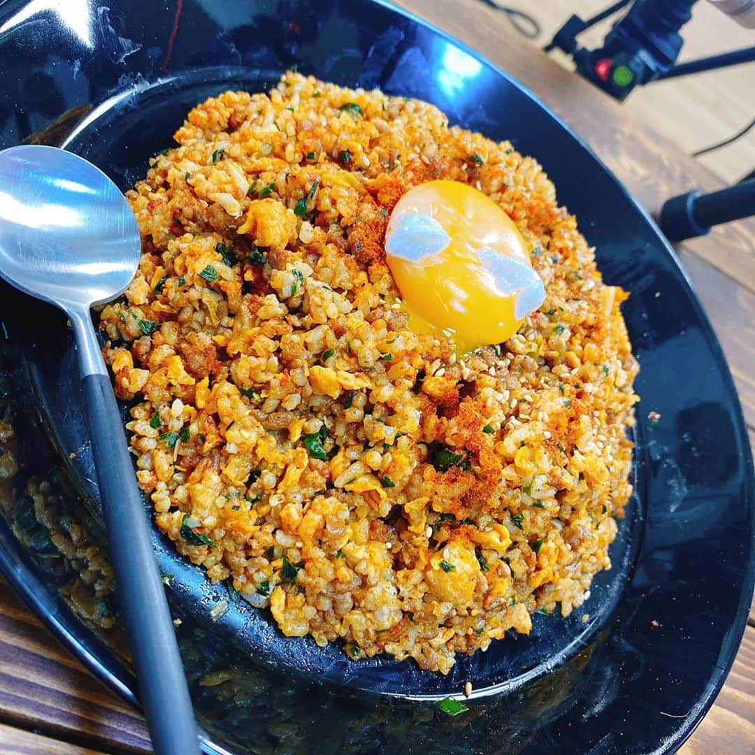 蛇足のインスタグラム：「本日の川村飯店 激辛チャーハン もこみち流」