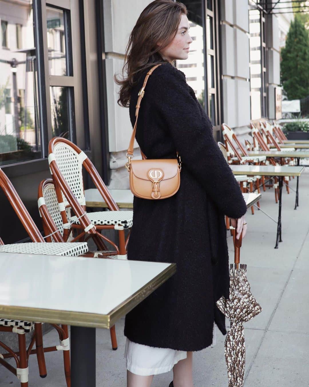 Kelsey Simoneのインスタグラム：「On windy days, my outfits are inspired by Mary Poppins ☁️ @dior  PC - @liz_besanson」