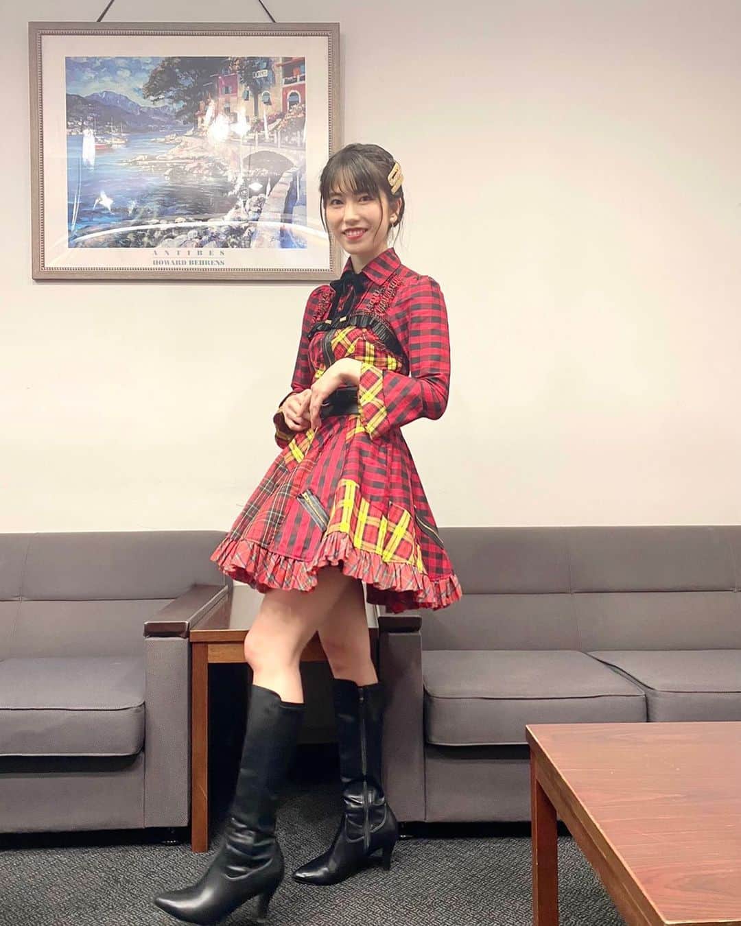 横山由依さんのインスタグラム写真 - (横山由依Instagram)「赤チェックの衣装大好き❤️💛  #AKB48」10月1日 0時07分 - yokoyamayui_1208