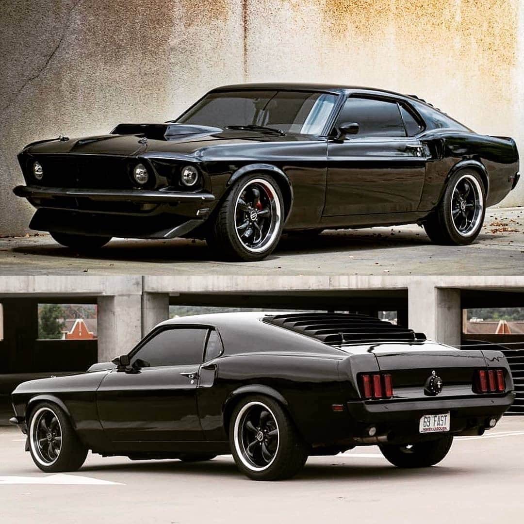 Classics Dailyさんのインスタグラム写真 - (Classics DailyInstagram)「#ClassicsFeature _____ If you had the choice of any year of Mustang, which would you choose? The post 1967 Fastbacks look best to me. _____ #classiccar #musclecar #hotrod #protouring #prostreet #restomod #classicsdaily #streetrod #streetcar #customcar #hotrods #streetrods #ford #mustang」10月1日 0時02分 - classicsdaily