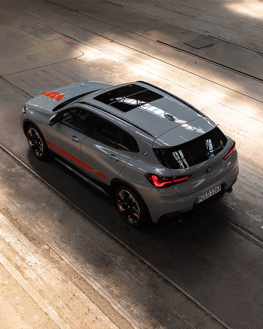 BMWのインスタグラム：「When you opt for change, you opt for progress. The new BMW X2 M Mesh Edition. #TheX2 #BMW #X2」