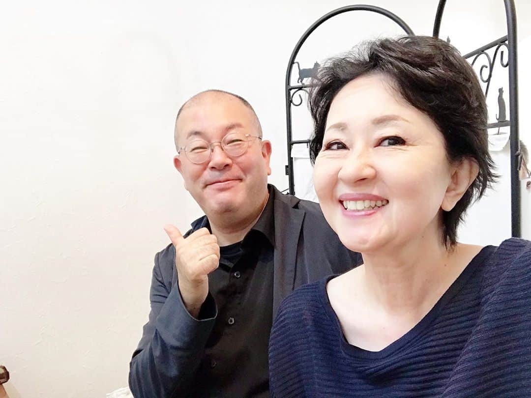 畑中葉子さんのインスタグラム写真 - (畑中葉子Instagram)「JOJO広重さんに会ってきた。 なんだかバタバタしていて落ち着かないので世間話しをしてきた。 JOJOさんは同い年だから話しが合う合う。  FUTURE DAYS・下北沢」9月30日 15時24分 - hatanaka_yoko