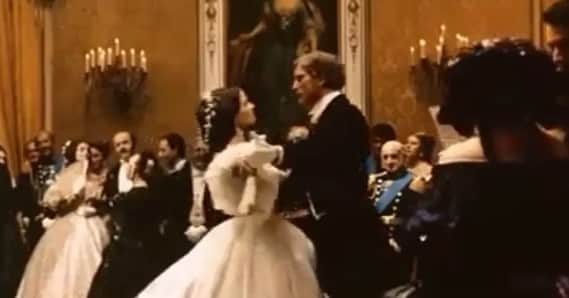 アレクシマビーユのインスタグラム：「Crinolines are the best distanciation look #theleopard #leguepard #ilgattopardo #luchinovisconti @claudiacardinaleofficiel @alaindelonarchive #missdancing #lebal #crinolines #socialdistance #volume #far #lamode #alexismabille #movielover #italia #palazzo #grandcinema #major #timeless」