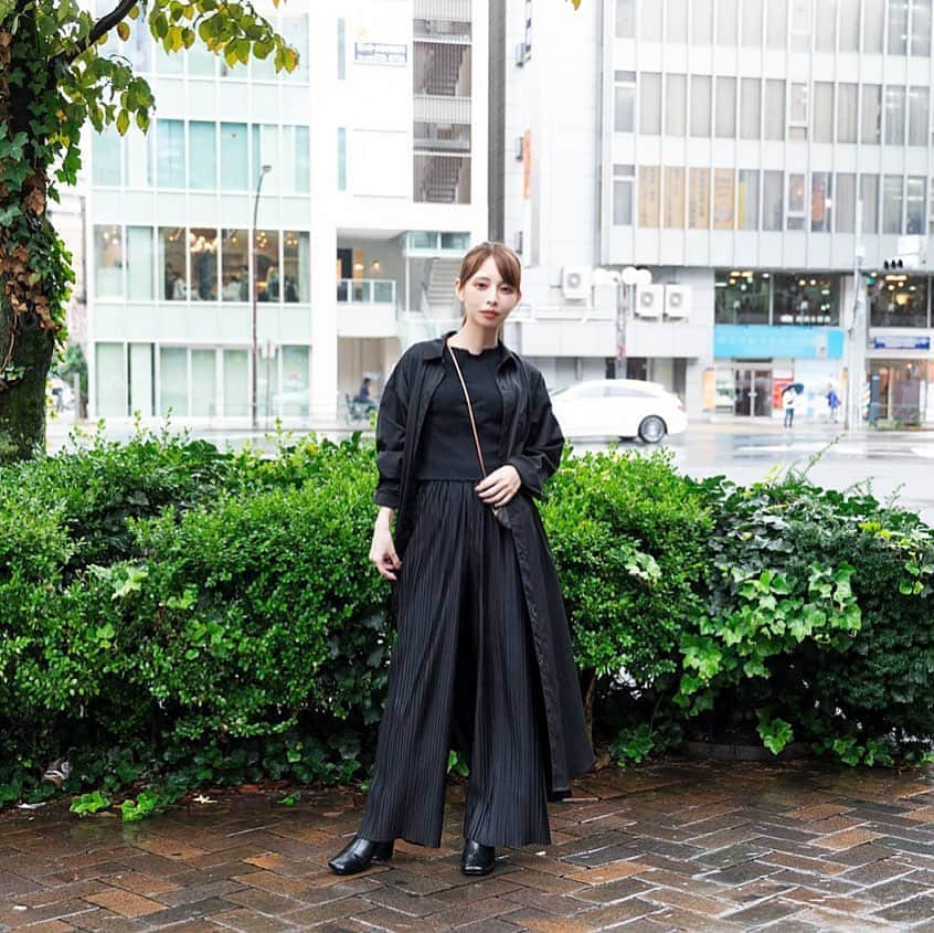 のインスタグラム：「TIGORA @tigora_women のロングシャツワンピを着てみたよ🍁 . 今の季節に丁度いい！！ 撥水機能もあるから、天気が不安定な時にもいいかも💡✨ . そして！今日はTIGORA立川立飛店がOPEN⭐️ それにちなんで、特別映像の撮影もしてきたよ🎥💕 もうすぐ公開予定🥰 . #tigora#tigora_women#pr#ティゴラ#スポーツデポ#アルペン  #シャツコーデ#シャツワンピ#コーディネート#ファッション#チビコーデ#Sサイズコーデ#名古屋#Sサイズ#148cmコーデ  #일상#오오티디#데일리룩#데일리코디#데일리패션#옷스타그램#옷#패션#패션스타그램#코디#데이트룩 #中国美女 #衣服配搭#牛仔外套」