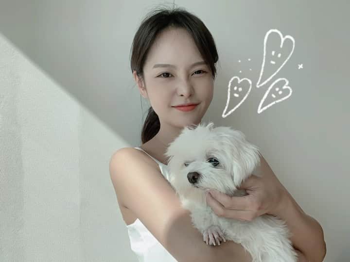ハ・ウンジンのインスタグラム：「베프찡🤍 #핫뚱🐶」