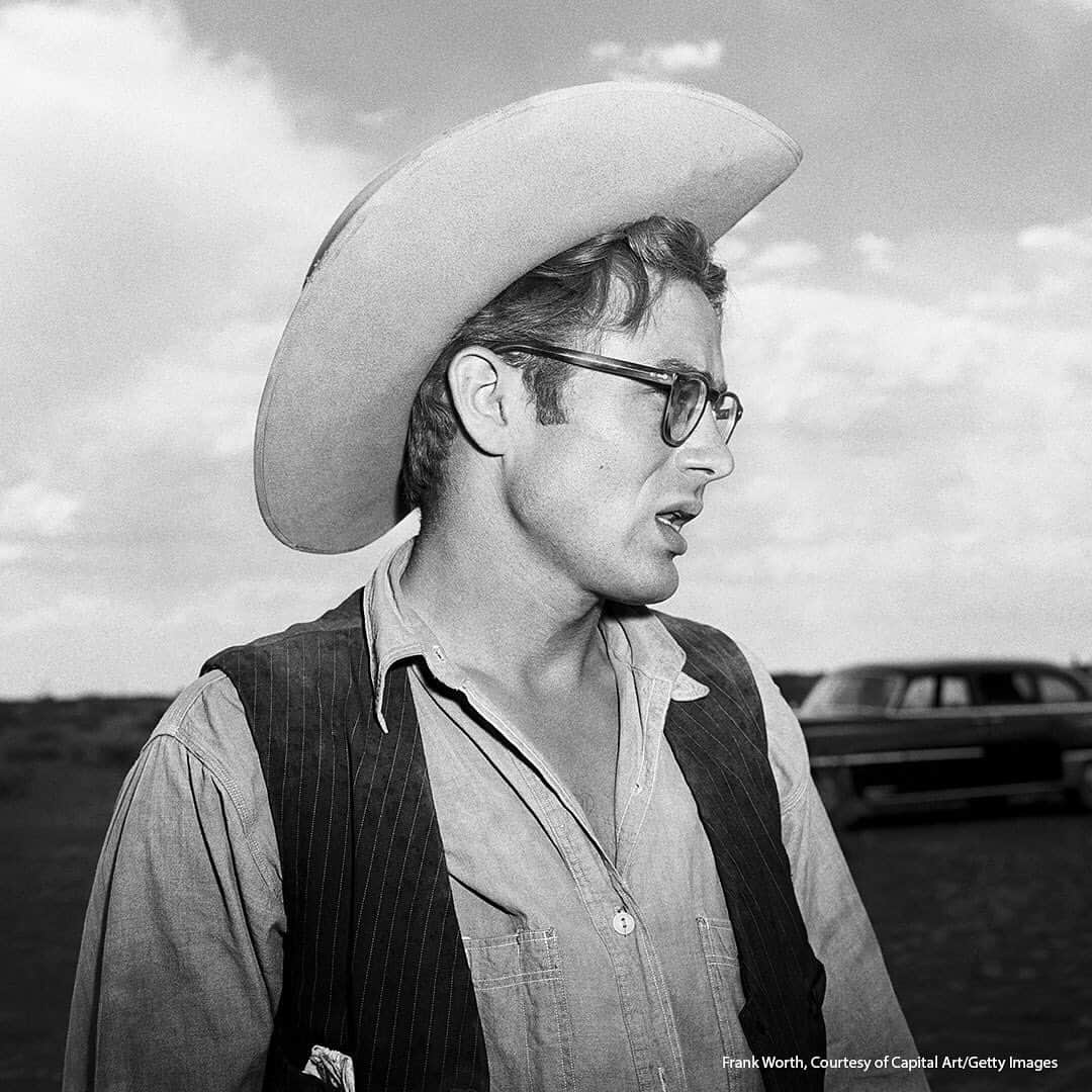 ABC Newsさんのインスタグラム写真 - (ABC NewsInstagram)「ON THIS DAY: In 1955 actor James Dean, the star of movies including “Rebel Without a Cause,” and “Giant,” died in a car accident in California. He was 24 years old.」9月30日 16時56分 - abcnews