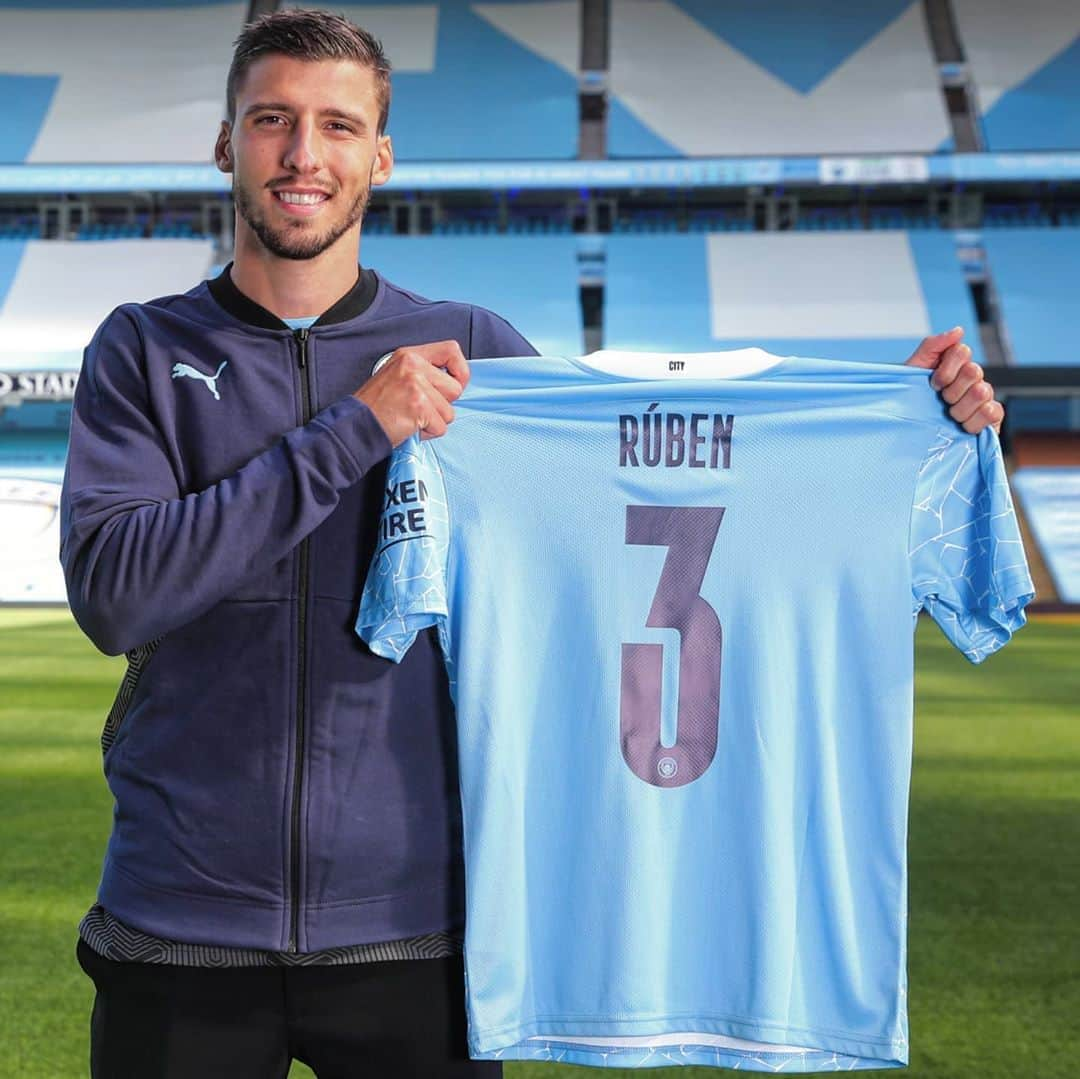 UEFAチャンピオンズリーグさんのインスタグラム写真 - (UEFAチャンピオンズリーグInstagram)「🔵 Defender Rúben Dias joins Manchester City. Good move?   #UCL #transfer #signing #mcfc」9月30日 17時43分 - championsleague