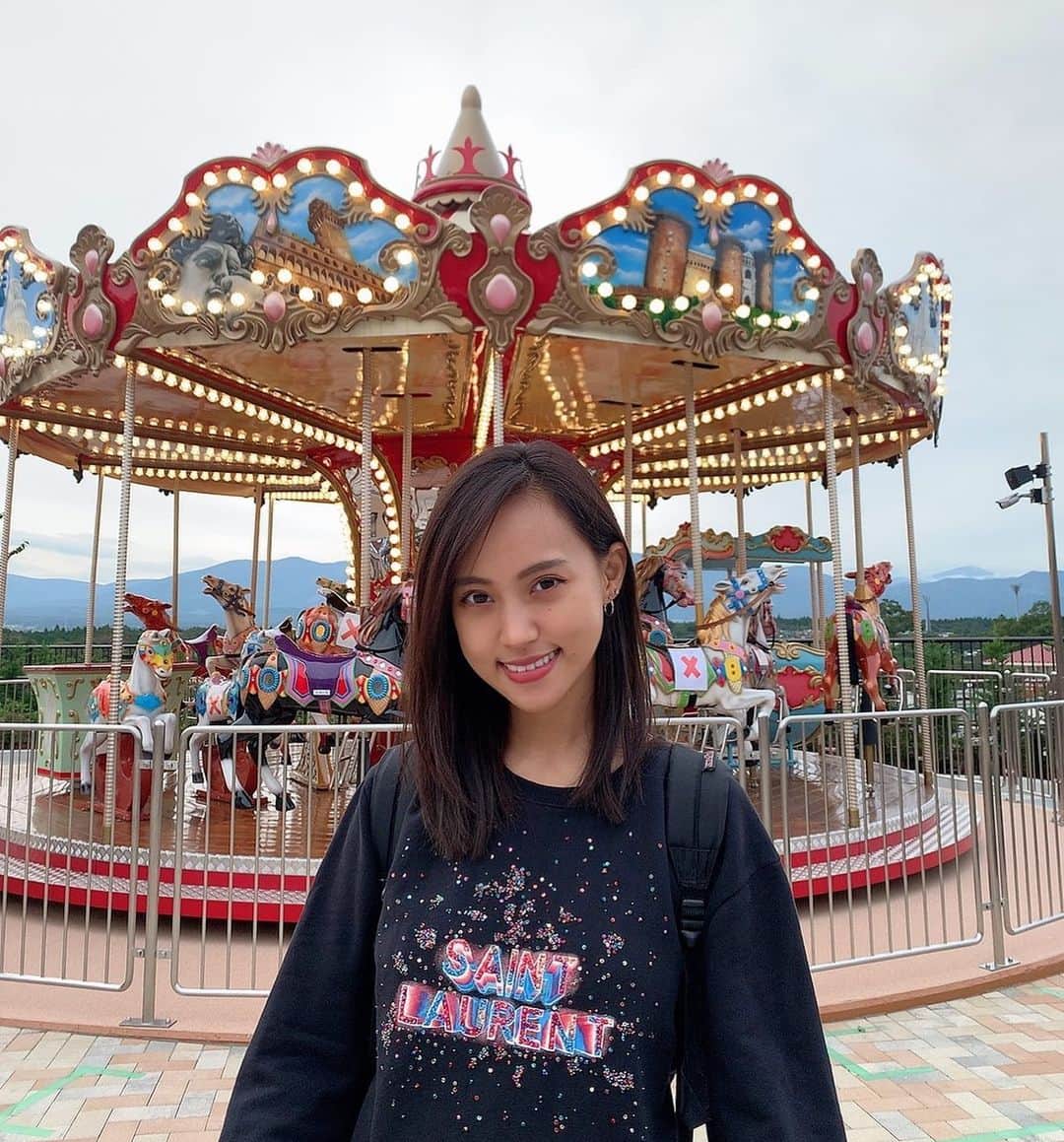 のインスタグラム：「メリーゴーランド🐎」