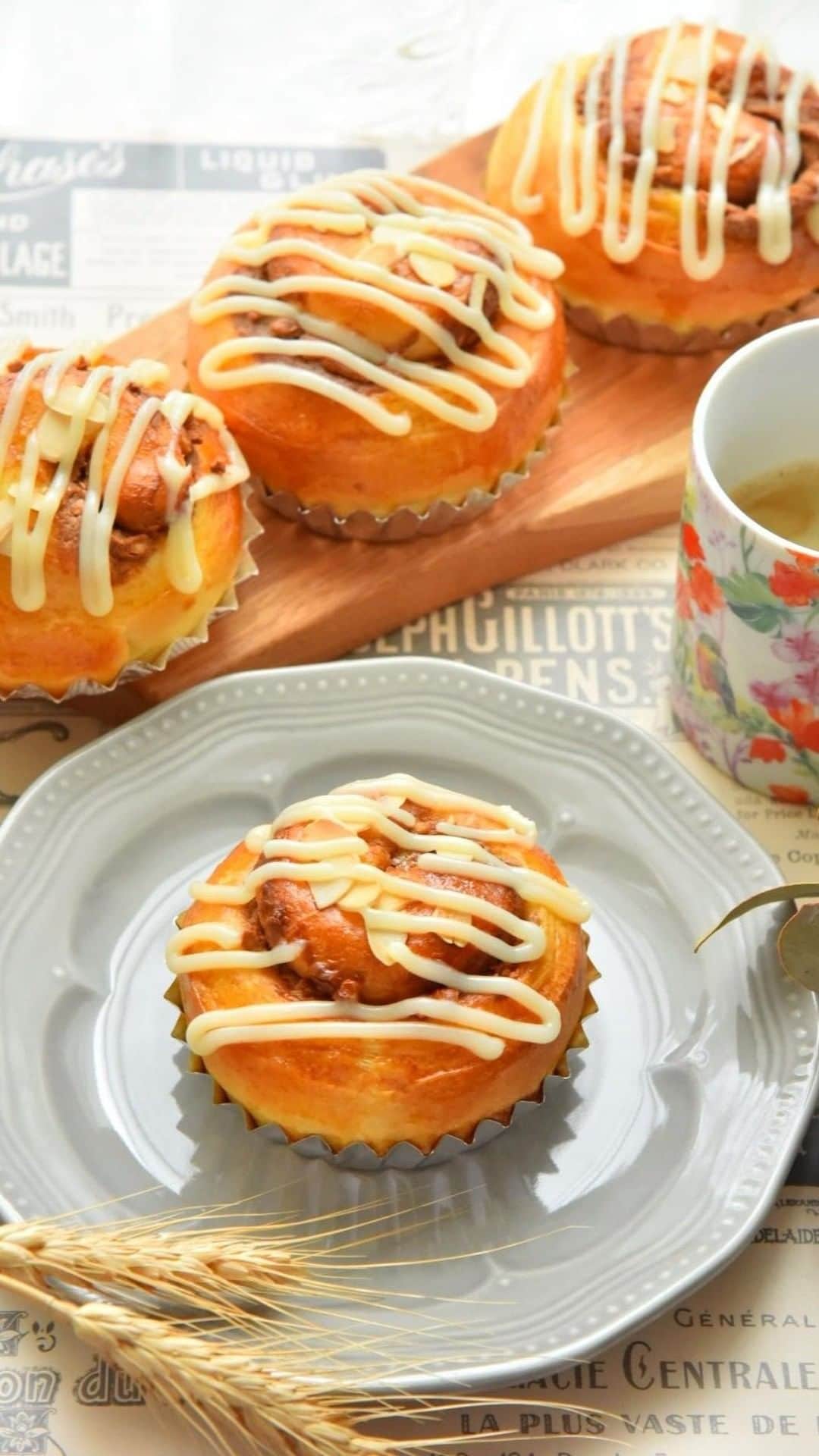 のインスタグラム：「【クスパつくれぽキャンペーン】開催中✨✨✨ https://cookingschool.jp/tieup/apc2020/  アメリカ産ピーナッツバターを使ったレシピを投稿するとキッチン加減が当たる🤩キャンペーン開催中です💖 こちらの動画は《ピーナッツバターのシナモンロール》のレッスン動画です🎵 ぜひ作って、つくれぽ投稿をしてみてくださいね😘 レシピ→https://cookingschool.jp/recipe/41616  👇👇投稿には👇👇 #クスパつくれぽ #アメリカ産ピーナッツバター ＠cookingschoolpark ☝☝３つ付けて応募完了☝☝」