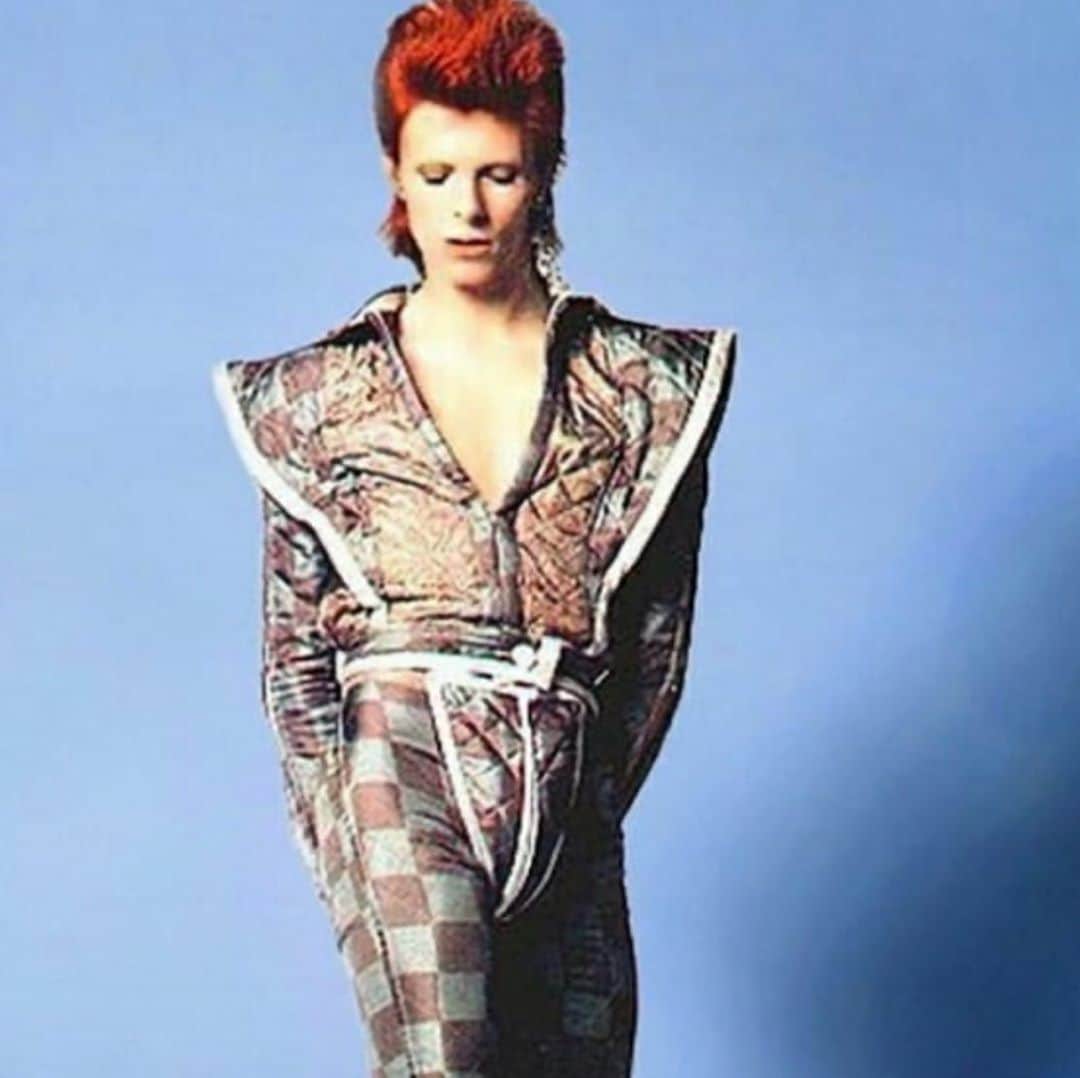 ボーイ・ジョージさんのインスタグラム写真 - (ボーイ・ジョージInstagram)「You continue to inspire Ziggy Stardust! #ziggystardust」9月30日 18時13分 - boygeorgeofficial