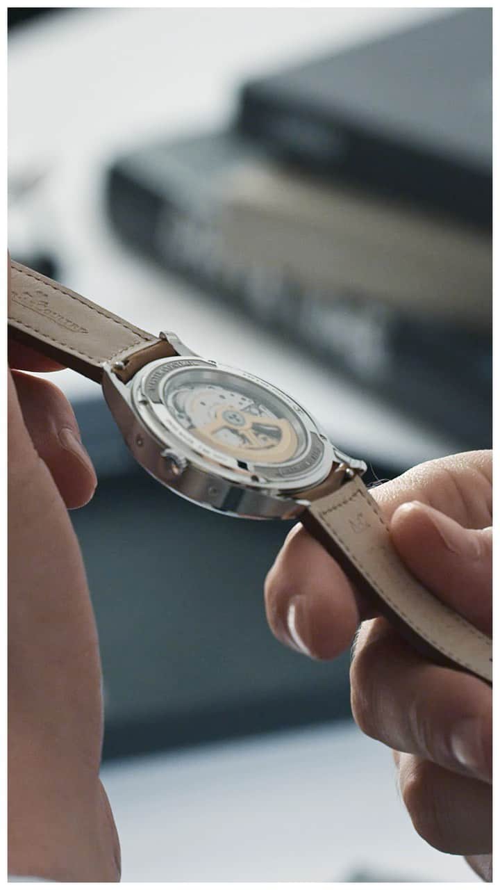 MR PORTERのインスタグラム：「Introducing Split Seconds, where we take a quick-fire look at new watch releases. Today, two all-round classics with their roots in the 1950s and their execution firmly in the present day: the @jaegerlecoultre Master Control Calendar and @Baumeetmercier Clifton Baumatic. #MRPORTERxWatchesandWonders」