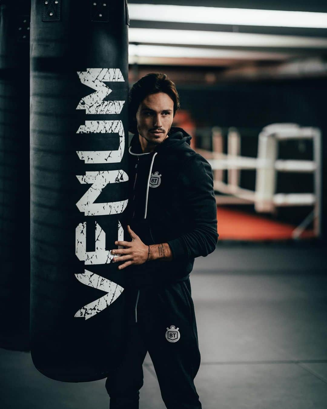 Enzo Cariniさんのインスタグラム写真 - (Enzo CariniInstagram)「The wound is the place where the light enters you. 🐺   ➖  Vous avez -20% sur toute la boutique @bodytime_collection avec mon code « ENZO20 »」10月1日 0時24分 - enzo_carini