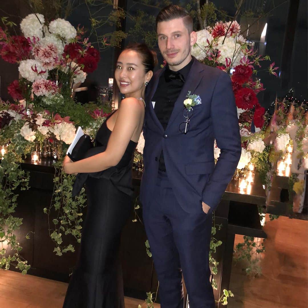 のインスタグラム：「Gala party 🥂✨ @aman_tokyo 🤍」