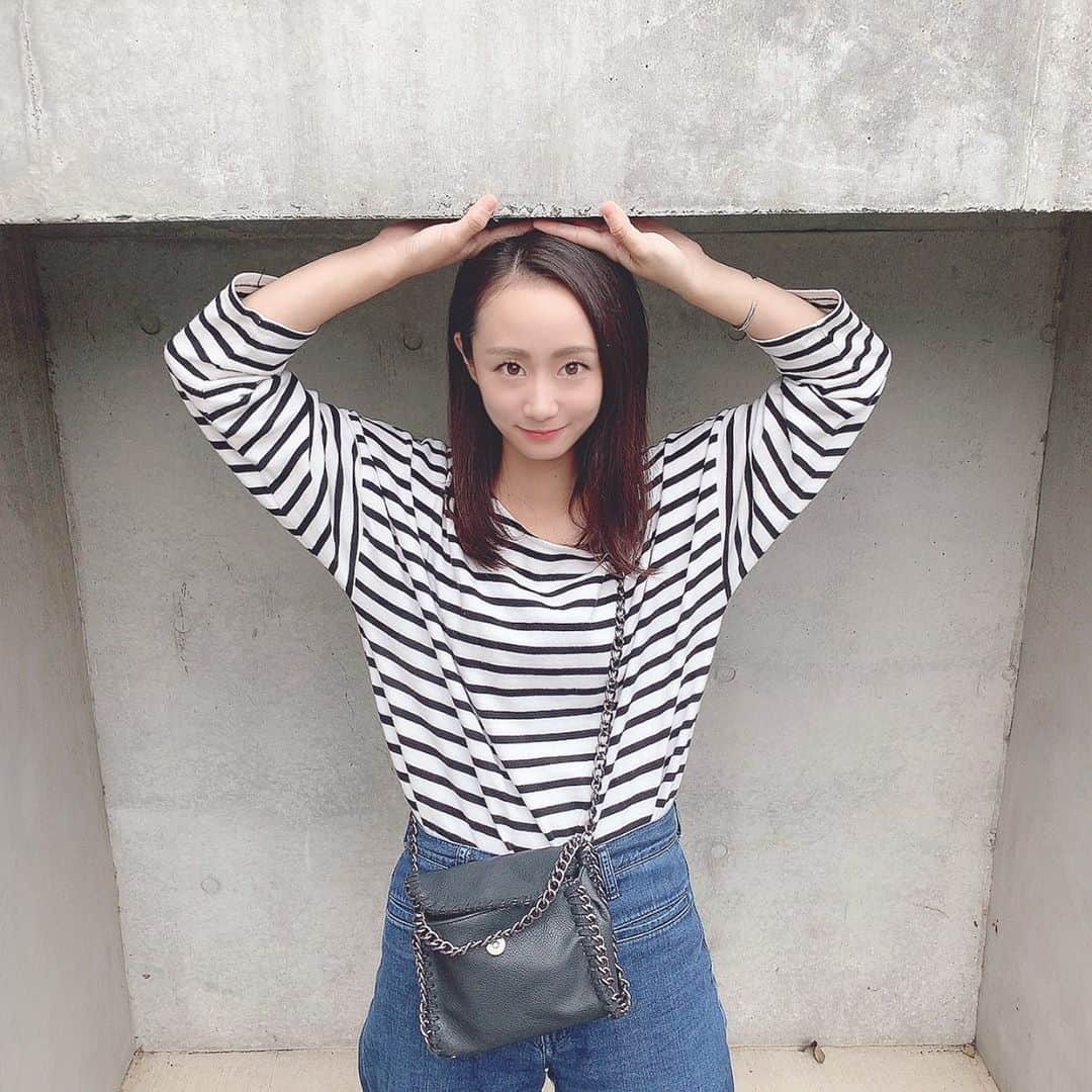 筒井萌子のインスタグラム：「* カバンあいてる〜ꪔ̤̮ 明日はお休み何しようかな❣️ ・ #筒井萌子 #女優 #actress #モデル #model #岡山  #shooting #instagood #instalike #撮影 #followme #instalike #ゴルフ #ゴルフ女子 #ゴルフコーデ #골프 #좋아요반사 #좋아요그램 #좋아요환영 #데일리그램 #패션 #오오티디 #카페  #コンバースゴルフ #チーズケーキ #cheesecake」