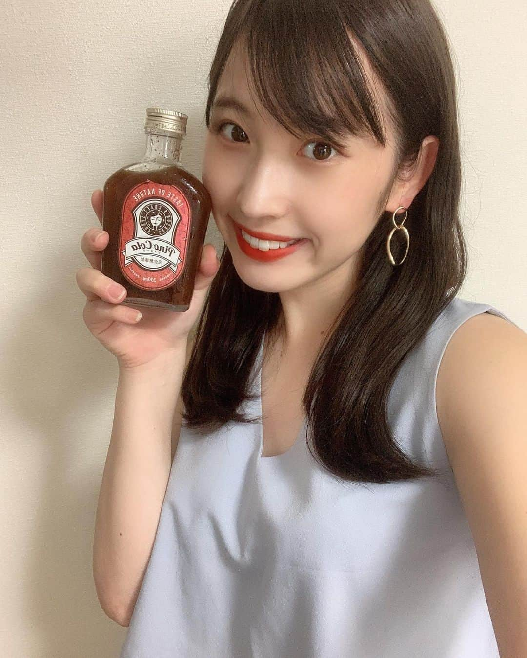 吉田沙弥香さんのインスタグラム写真 - (吉田沙弥香Instagram)「株式会社シーズン様より ピノコーラを頂きました🍹  無添加で体に優しく、 色んなものにプラスするだけで 楽しめちゃいます🤍🥤  私はバニラアイスにかけてみました!! コーラ味ってあまりないから 新鮮でした✨  皆さんも是非試してみてください👍  https://pinocola.info/  #クラフトコーラ  #ピノコーラ  #関大ミスキャン  #ミス関大」9月30日 19時02分 - __sayaka07__