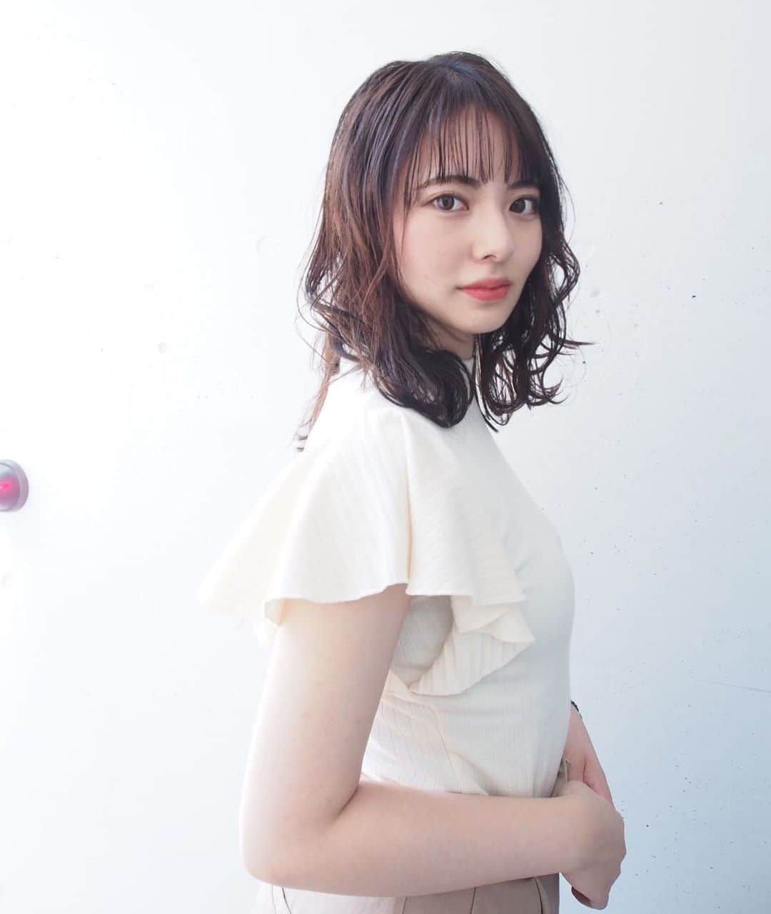 林桃絢美のインスタグラム：「・ こんばんは🌠 ・ 急に涼しくなったので みなさんくれぐれも体調に気をつけてお過ごしください🌟 ・ 本日も #もなポチ していただけたら嬉しいです🕊 よろしくお願い致します✨ ・ #日本女子大学コンテスト　#日本女子大学　#ミスコンテスト #サロンモデル　#サロンモデル希望 #サロモ #サロモ希望 #美容院 #東京　#フォロバ100 #いいね返し  #hairstyle #followforfollowback #likeforlikes」