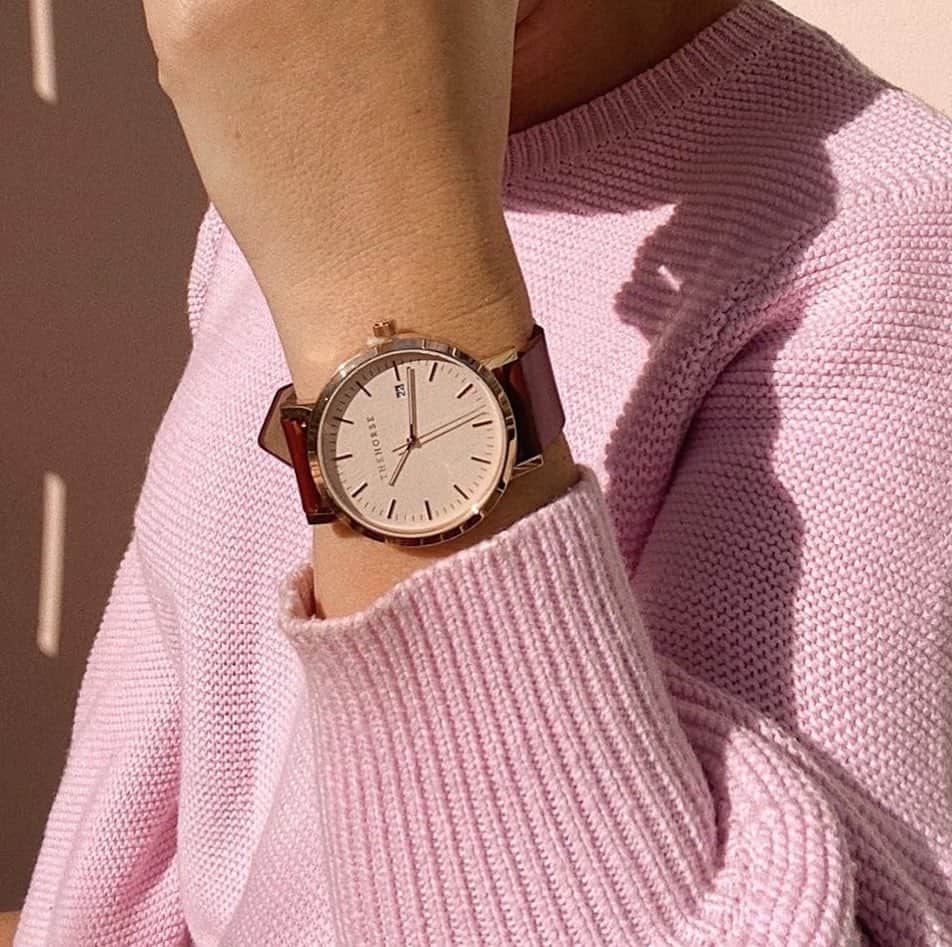The Horseさんのインスタグラム写真 - (The HorseInstagram)「The Original Watch featuring a polished rose gold stainless steel case, white dial with minimalist rose gold markers, and a walnut genuine leather band. Via @mumma_vaasa   #arrivedfromthestables #thehorse #thehorsewatches #thehorseleathergoods」9月30日 19時59分 - the_horse
