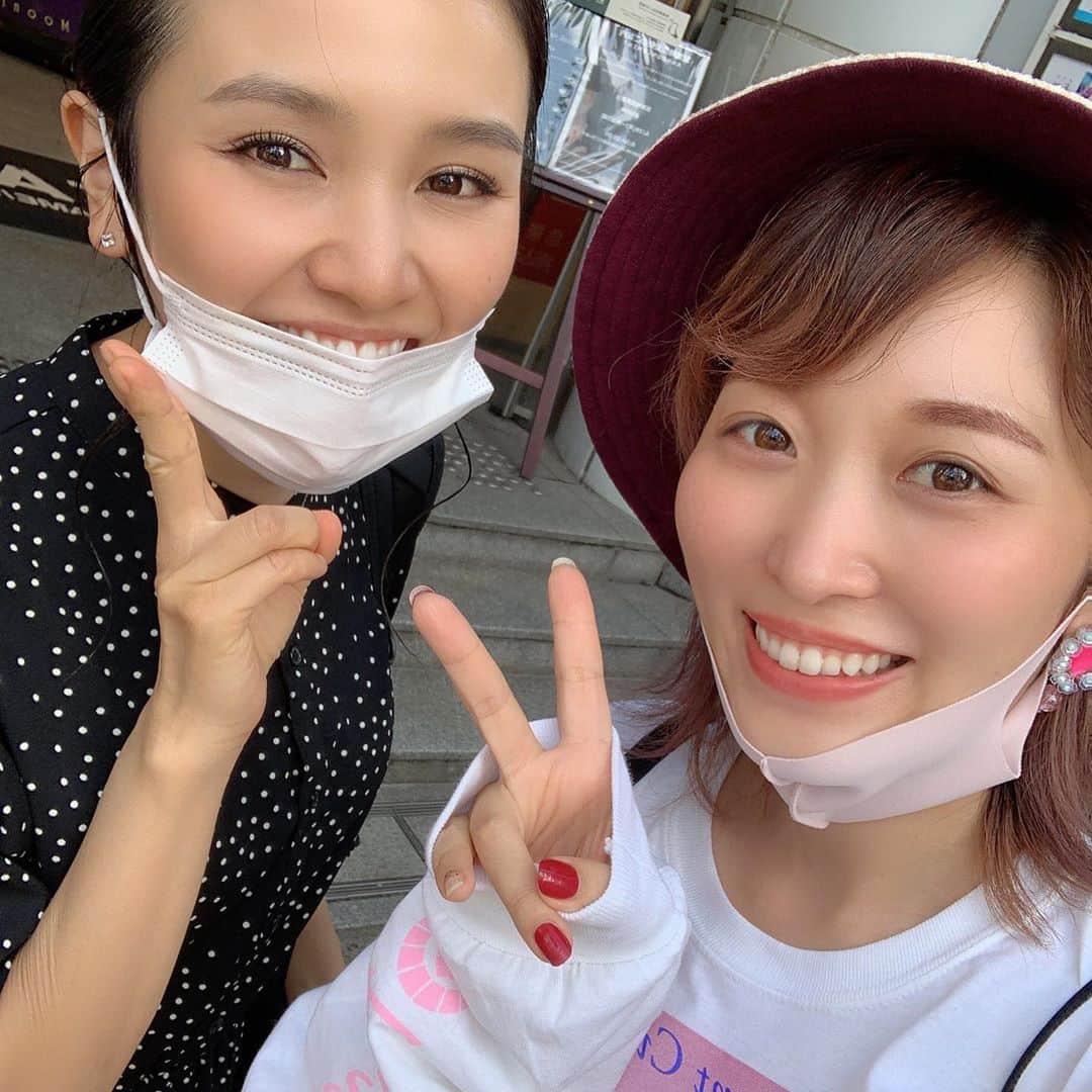 くまみきのインスタグラム：「たまごソムリエのゆかりさん( @tamagoyukari )とランチしたよ〜🥳 楽しくてるんるんだったからお花買って帰った〜💐💗 良い日✌️💗  #ふるやチルドレン💗」