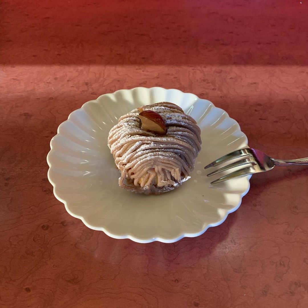 涼海花音さんのインスタグラム写真 - (涼海花音Instagram)「これの撮影日わたしはケーキを7個食べました」9月30日 20時04分 - kanon_1228