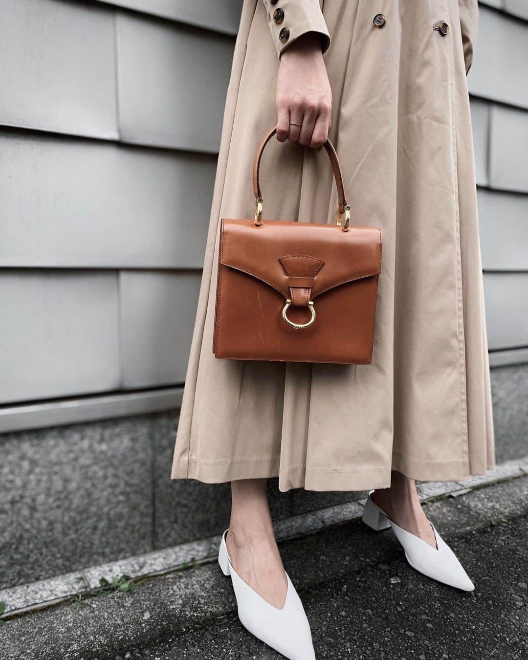 舞雛かのんさんのインスタグラム写真 - (舞雛かのんInstagram)「🍁.  vintage celine bag. @hedy_japan  @hedy_daikanyama   #hedy #hedydaikanyama #vintage #celine #daikanyama」9月30日 20時12分 - mizho_601