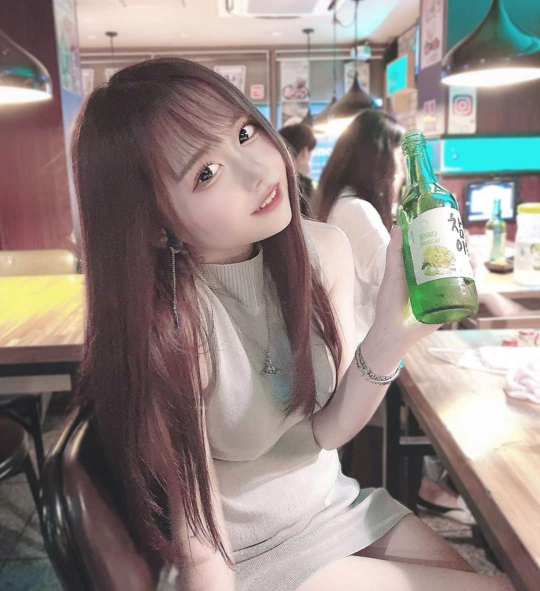 りなたろすさんのインスタグラム写真 - (りなたろすInstagram)「焼酎飲めないけど﻿ チャミスルおいしかった😳💭💗﻿ マスカット味だからだけど💚﻿ ﻿ むちゃくちゃ楽しかったなこの日﻿ いつもと真逆で🙆💯💮✨﻿ ﻿ ﻿ ﻿ ﻿ ﻿ ﻿ ﻿ ﻿ ﻿ ﻿ ﻿ ﻿ ﻿ ﻿ ﻿ #酒ヤクザと繋がりたい #酒雑魚 #チャミスル #チャミスルマスカット #新大久保 #焼酎 #飲み会 #マイメン #韓国 #🇰🇷」9月30日 20時23分 - 1103r_h