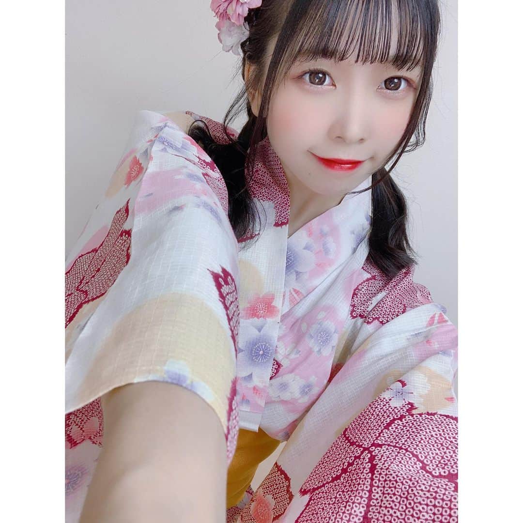 のインスタグラム：「・ 手繋ごかなどうしようかな ・ ・ ・ #アイドル教室 #福沢杏純 #浴衣」